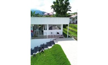 VENDO CASA CAMPESTRE EN COMBIA