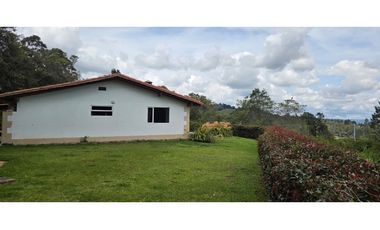Arriendo espectacular finca en Rionegro- Sajonia