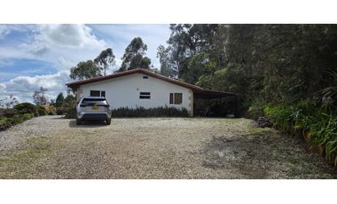 Arriendo espectacular finca en Rionegro- Sajonia