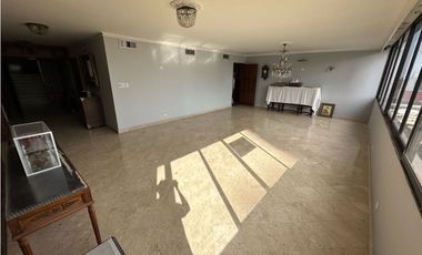 APARTAMENTO DE 4 HABITACIONES PARA REMODELAR EN ALTO PRADO / EL GOLF