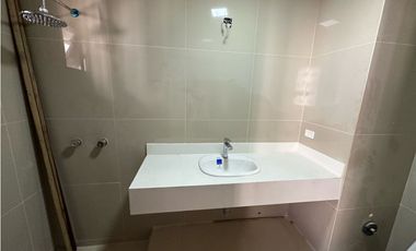 APARTAMENTO DE 4 HABITACIONES PARA REMODELAR EN ALTO PRADO / EL GOLF
