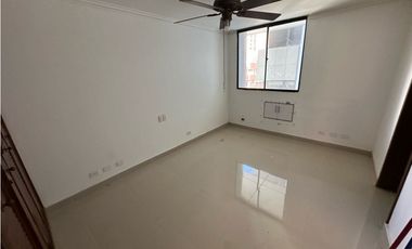 APARTAMENTO DE 4 HABITACIONES PARA REMODELAR EN ALTO PRADO / EL GOLF