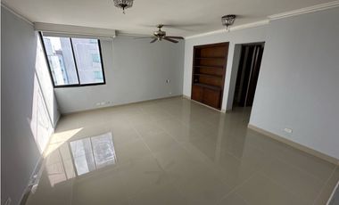 APARTAMENTO DE 4 HABITACIONES PARA REMODELAR EN ALTO PRADO / EL GOLF