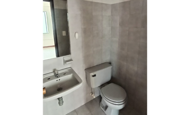 SE ARRIENDA OFICINA CENTRO EMPRESARIAL SURAMERICANA