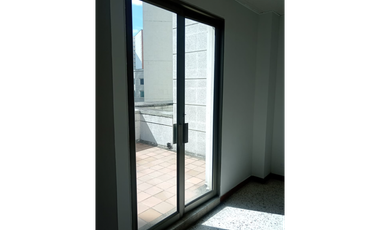 SE ARRIENDA OFICINA CENTRO EMPRESARIAL SURAMERICANA