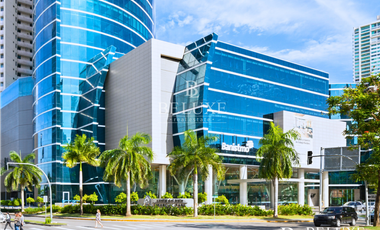 VENTA DE OFICINA AMOBLADA EN FINANCIAL PARK, COSTA DEL ESTE (8P)