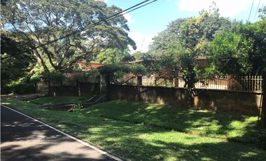 Casa en Residencial cerrado Las Cumbres # 2198 cvd