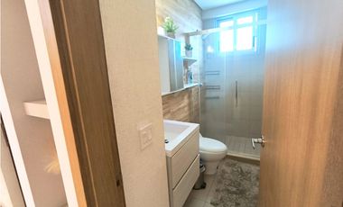 Venta de Apartamento Amoblado en Playa Gorgona, PH Royal Palm