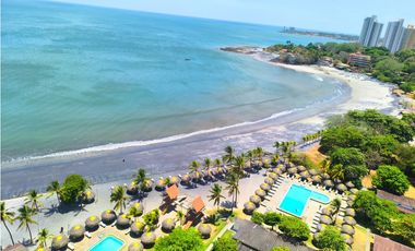 Venta de Apartamento Amoblado en Playa Gorgona, PH Royal Palm