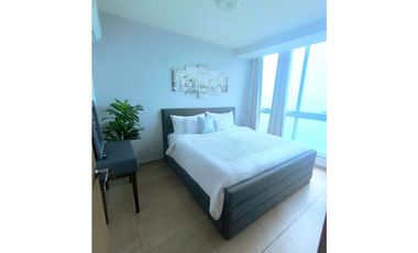 Venta de Apartamento Amoblado en Playa Gorgona, PH Royal Palm