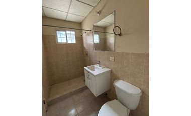 CASA EN ALQUILER Y VENTA HACIENDA SANTA FE