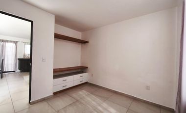 Casa en renta 3 recamarás Fraccionamiento Villa Universidad a 2 min de la UG