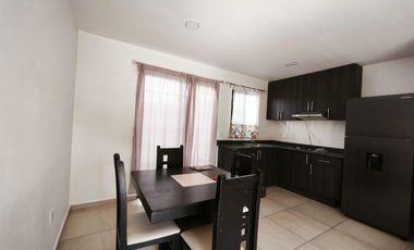 Casa en renta 3 recamarás Fraccionamiento Villa Universidad a 2 min de la UG