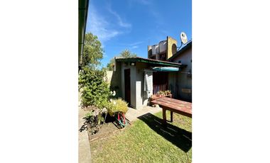 PH 3 AMBIENTES CON QUINCHO Y PARQUET, BARRIO CAISAMAR