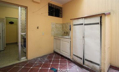 ALQUILER DEPARTAMENTO PLANTA BAJA  AV BELGRANO 2 DORM