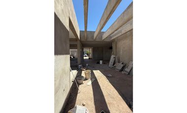 INKASA INMOBILIARIA - VENDE CASA EN BARRIO PRIVADO ALMA GARDENIA