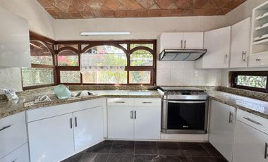 CASA EN RENTA EN PRIVADA DE LA 27 SUR, ZONA ZEREZOTLA