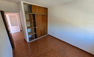 Casa PH en alquiler en Ramos Mejia Sur