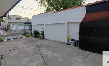 Casa en alquiler c/ cochera doble  en  Barrio Constitución