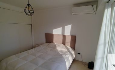 Casa en alquiler c/ cochera doble  en  Barrio Constitución