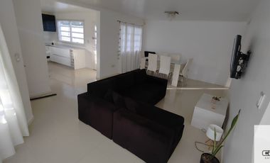 Casa en alquiler c/ cochera doble  en  Barrio Constitución