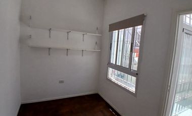 Departamento Tipo Casa en alquiler en Lanus Oeste