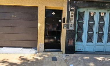 Departamento Tipo Casa en alquiler en Lanus Oeste