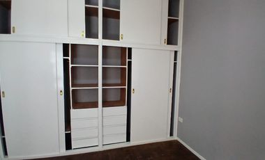 Departamento Tipo Casa en alquiler en Lanus Oeste