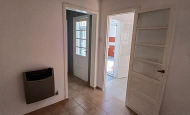 Departamento Tipo Casa en alquiler en Lanus Oeste