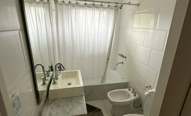 Casa en venta c/ cochera en Canning