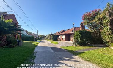 Casa en venta c/ cochera en Canning