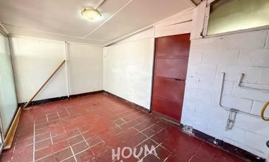CASA SÓLIDA 1 PISO 3 DORMITORIO, 1 BAÑO