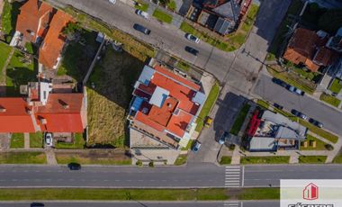 Departamento en venta de 2 dormitorios c/ cochera en Parque Luro