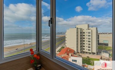 Departamento en venta de 2 dormitorios c/ cochera en Parque Luro