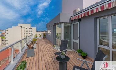 Departamento en venta de 2 dormitorios c/ cochera en Parque Luro