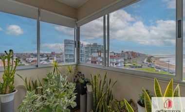 Departamento en venta de 2 dormitorios c/ cochera en Parque Luro