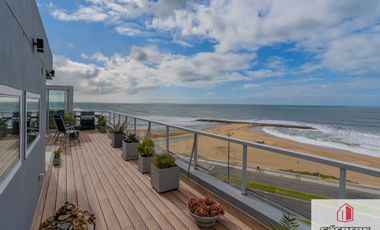 Departamento en venta de 2 dormitorios c/ cochera en Parque Luro