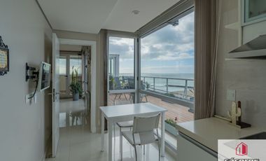 Departamento en venta de 2 dormitorios c/ cochera en Parque Luro