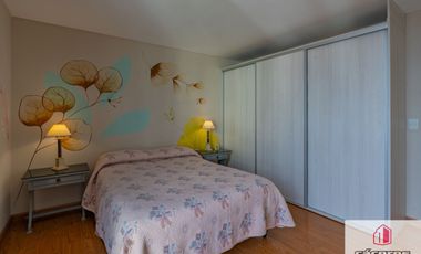 Departamento en venta de 2 dormitorios c/ cochera en Parque Luro