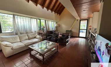 Chalet en venta  sobre dos lotes en Santa Clara del Mar