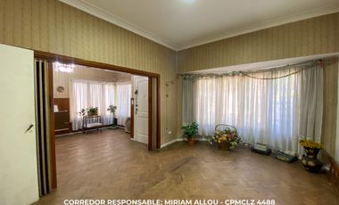 Chalet 3 ambientes 250 m² totales en venta con cochera en Burzaco