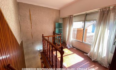 Chalet 3 ambientes 250 m² totales en venta con cochera en Burzaco