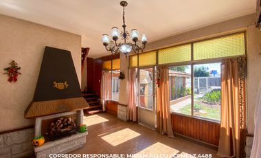 Chalet 3 ambientes 250 m² totales en venta con cochera en Burzaco