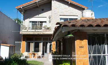 Chalet en venta c/ cochera en Burzaco