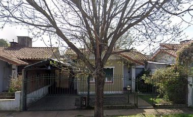 VENTA CASA 3 AMB con QUINCHO EZPELETA