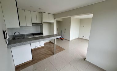 ALQUILER DE DEPARTAMENTO FRENTE A PARQUE EN SURCO