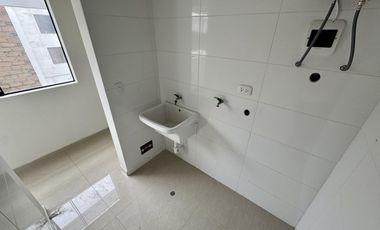 ALQUILER DE DEPARTAMENTO FRENTE A PARQUE EN SURCO