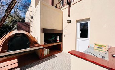 VENTA CASA PILAR 5 AMBIENTES PERMUTA