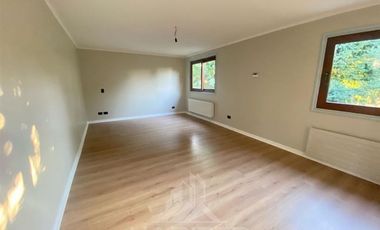 Casa en Arriendo en COD38715 Barrio Ingles - Colegio Green House