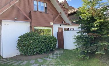 Casa en Arriendo en COD38715 Barrio Ingles - Colegio Green House